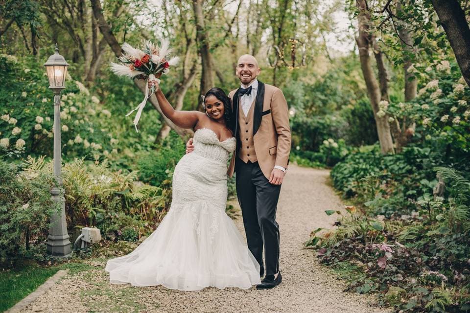 Rizing Falcon Photography: Wedding Photography That Feels Natural and Unscripted