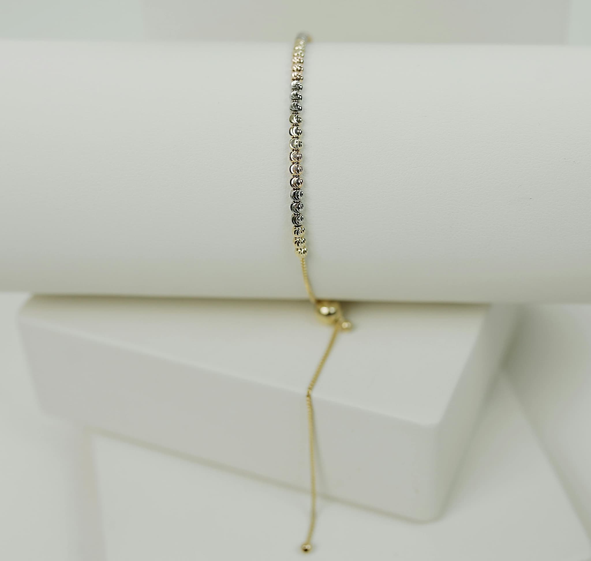 Buy Diamond Bracelet UK – Stunning Diamond Bracelets for Every Style