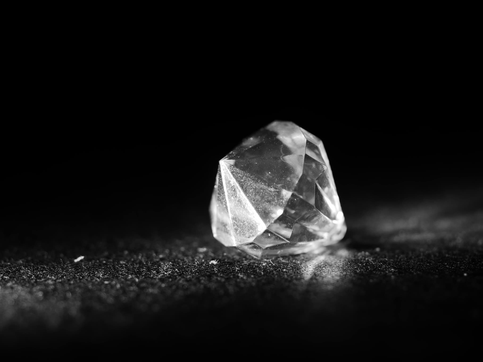 Sparkle Forever with an Oval Cut Diamond by Brightly Grown